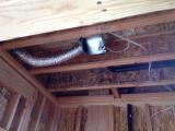 Extractor in half bath